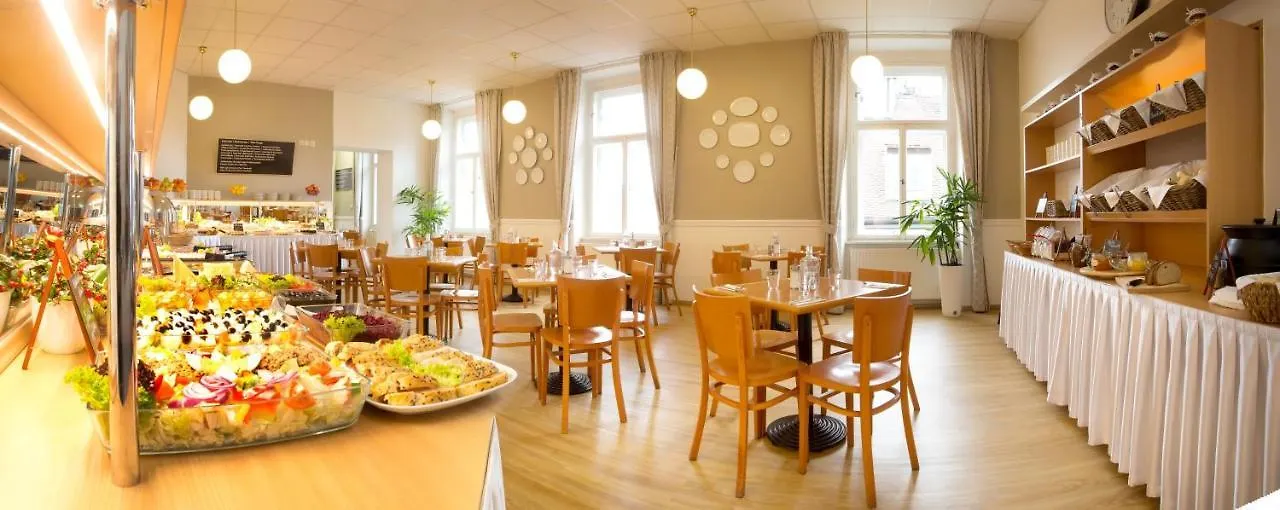 ****  Metropolitan Old Town Hotel - Czech Leading Hotels Прага Чехия