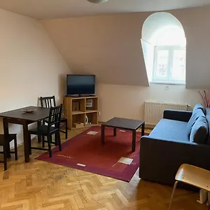  Apartment Florenc