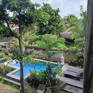 Liyer Spirit House 3*, Ubud Indonézia